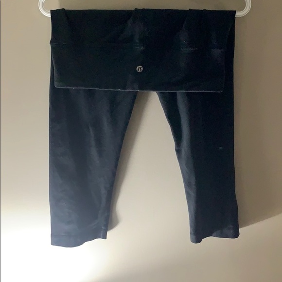 Lululemon crops